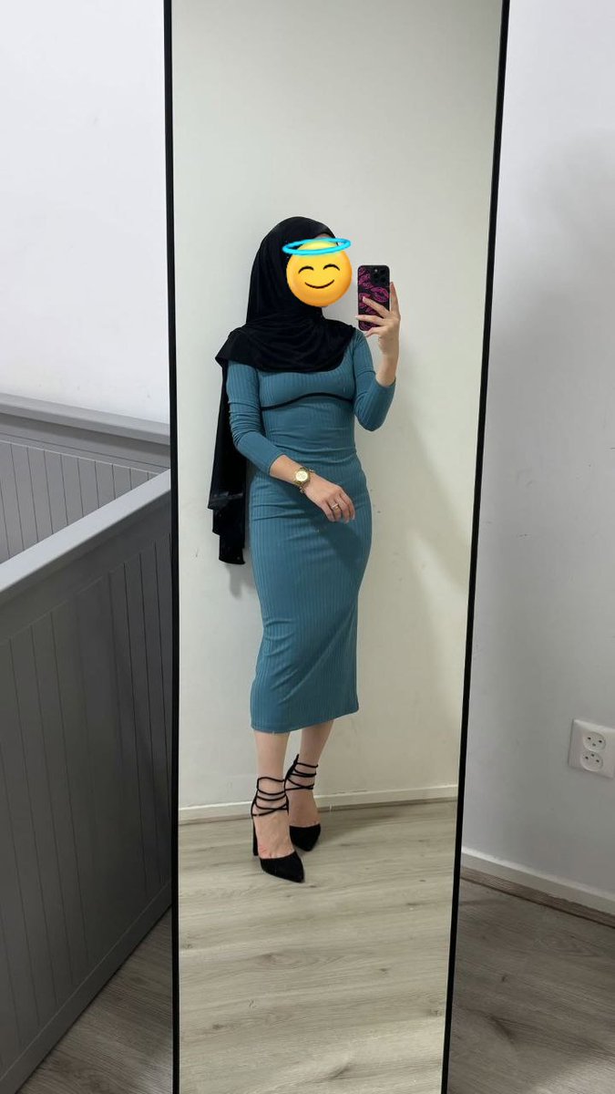 Vücudunu beğenmiyormuş, deli galiba 😄