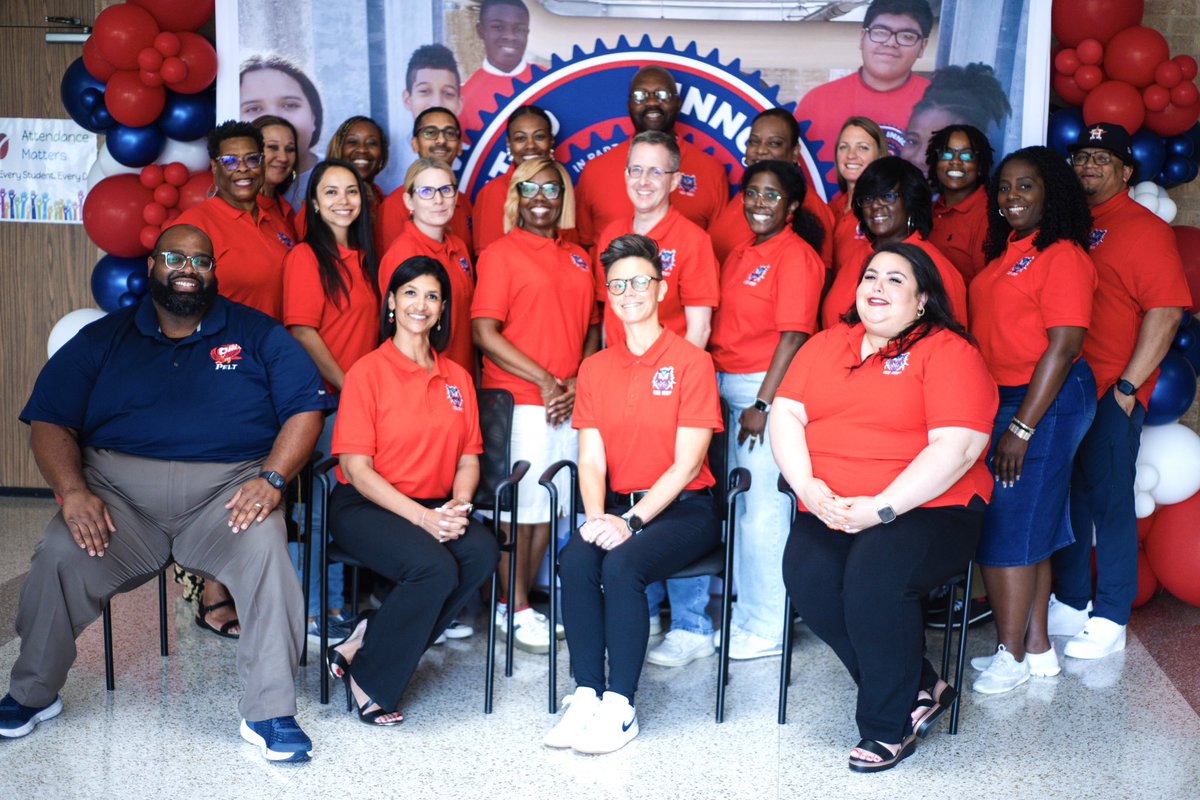 First full week back with teachers was AMAZING! I’m so grateful to this team that worked so hard to make it come alive for the <a href="/OlleMightyOwls/">Olle Middle School</a> staff! We are looking forward to #GrowingGreatness with our students! <a href="/AliefISD/">Alief ISD</a>