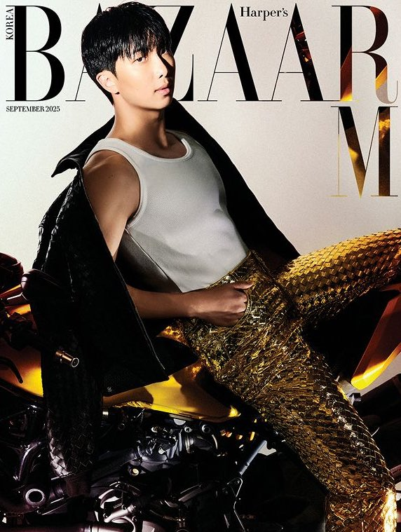 NamjoonUsa's tweet photo. Brand reputation for #RM! Which cover is your favorite?
🎯60 retweets &amp; replies  

RM X BAZAAR KOREA
#RMxBottegaVeneta 
#RMxBazaarKorea
#BTSRM 
#Namjoon https://t.co/ytFjQqp8KW