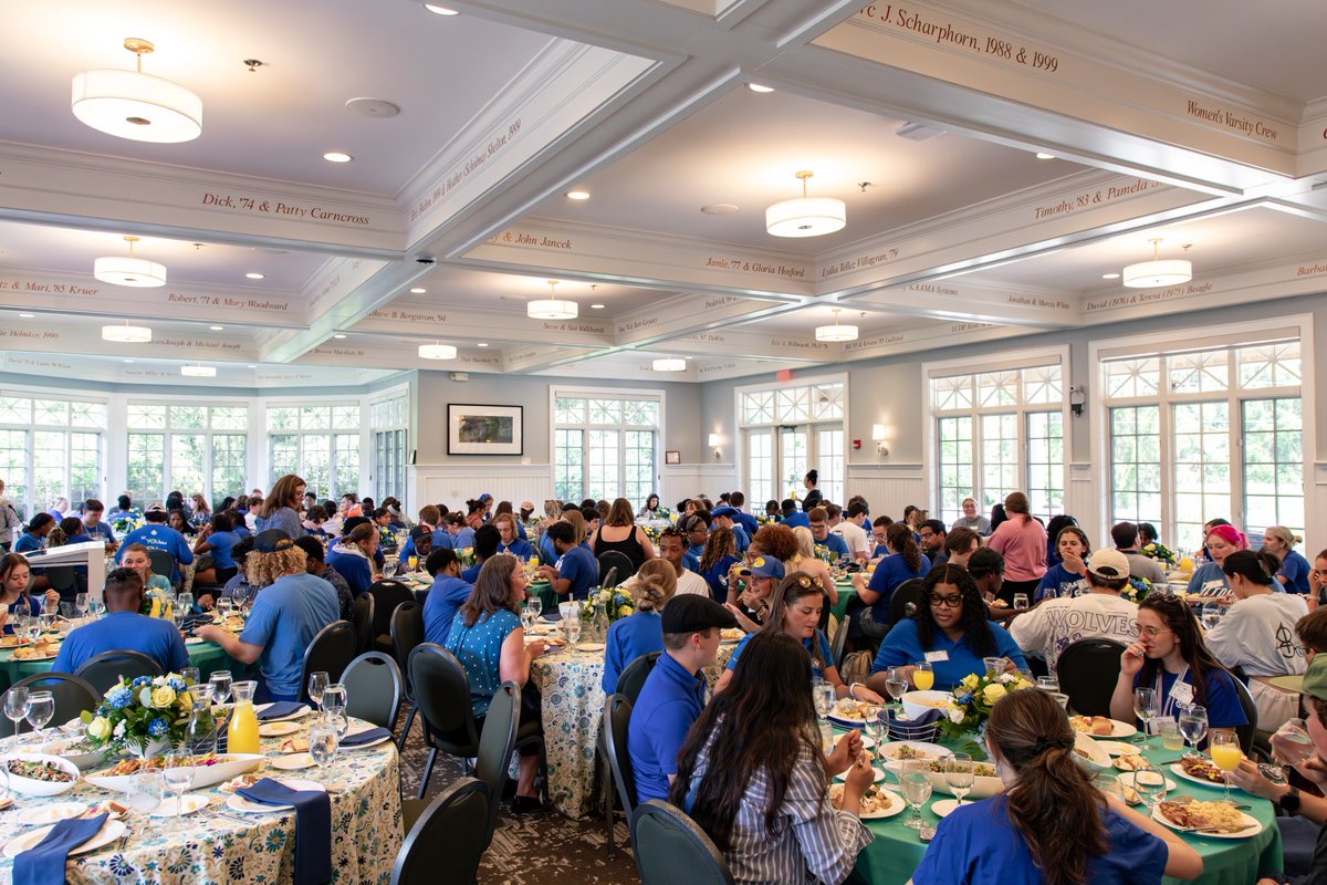 PhillyGVPres's tweet photo. Thank you to all of the Resident Assistants who joined us for Friday’s RA Appreciation Luncheon. Our RAs play a vital role in our student community, offering support and creating a home for fellow students. It was an honor to spend time celebrating their impact! @GVSUHousing https://t.co/SIEkhLc1nV