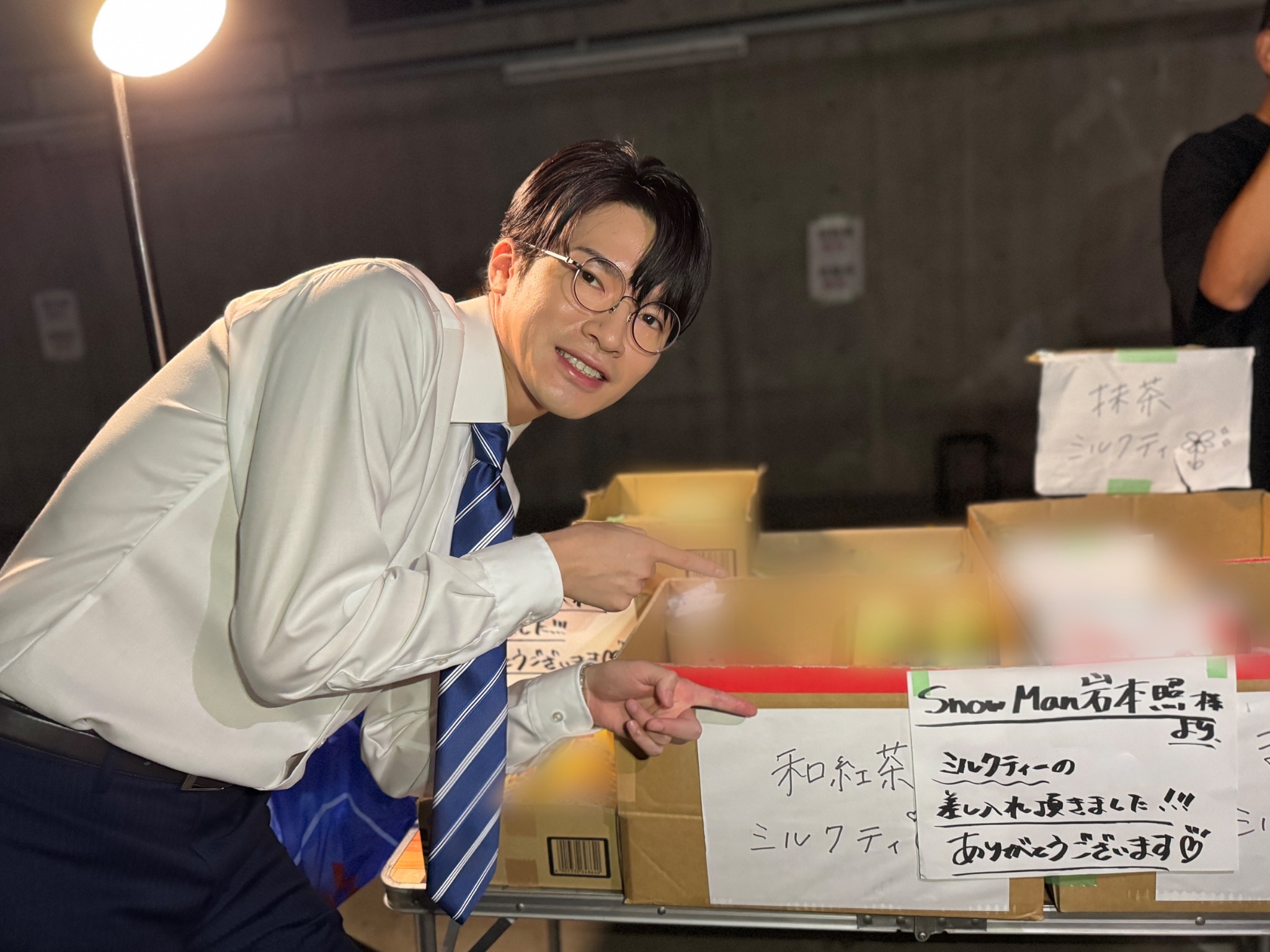 深澤辰哉•渡辺翔太×大阪王将オリジナル小皿ストッカー（たれ皿付き