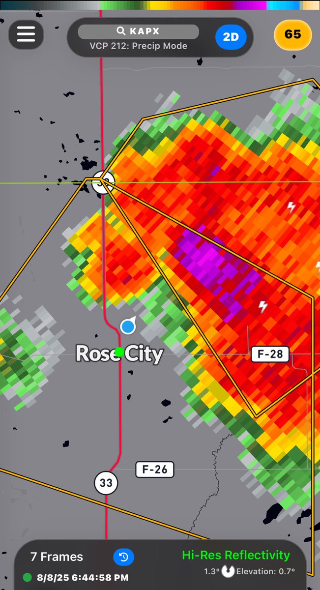 WMstormchaserDB's tweet image. Low wall cloud with this supercell by Rose City, MI as of 6:45PM EDT

@MiStormChasers @NWSGaylord 

#miwx