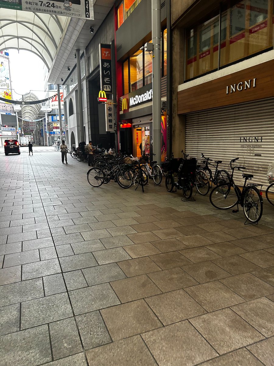 Manyon1230's tweet photo. ？！
100人待ちらしいw https://t.co/nKE6ZAxtH6