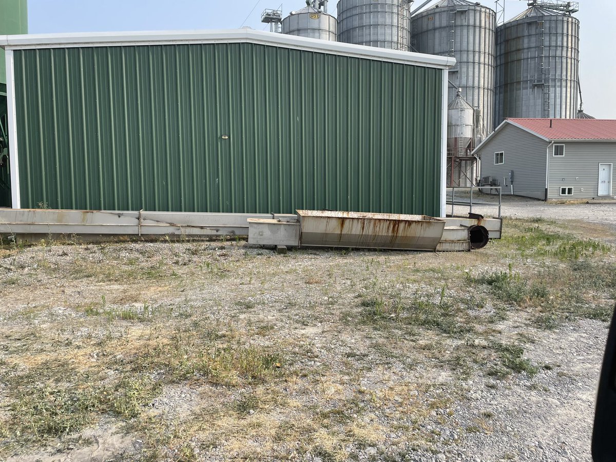 For sale: 105’ stainless elevator 15 hp with 9 hole 10” distributor $20k and stainless drive over pit drag with hopper, grates and 60’ of trunk ,25hp $20k