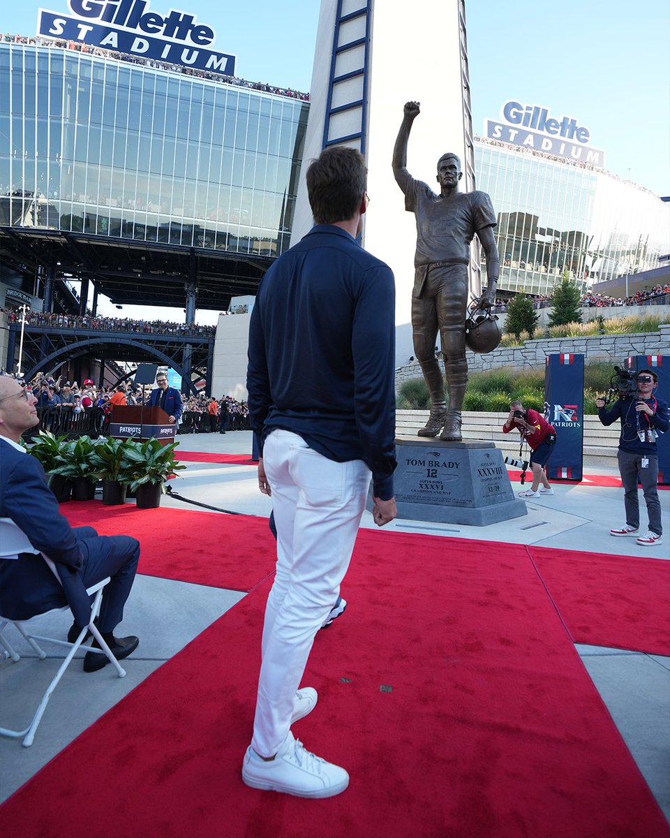 patriotsespanol's tweet photo. 𝑃𝑎𝑟𝑎 𝑡𝑜𝑑𝑎 𝑙𝑎 𝑒𝑡𝑒𝑟𝑛𝑖𝑑𝑎𝑑. 🐐🏈

#PatriotsEspañol https://t.co/38PhuS13Qt