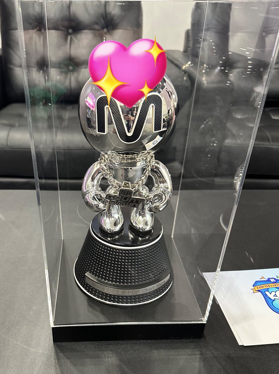 <a href="/kconusa/">KCON USA</a> Traveled from Chicago for #KCONLA2025 I never imagined I would experience #HIDDENSPACE Seeing live rehearsals for M COUNTDOWN &amp; the trophy, 🥲 It brought back memorable memories of GOT7, MonstaX &amp; NCT127 😁 So proud to see them all perform💚especially Jackson Wang 🙏Thanks💚KCON