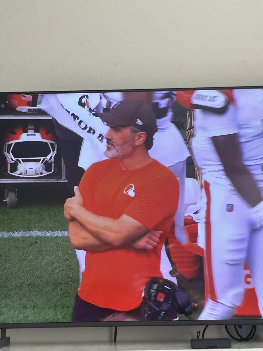 w3lcome2jamrock's tweet image. A view I did not miss. Hello, kevin. Lets be better this year #LANK #year6 #FireKevin