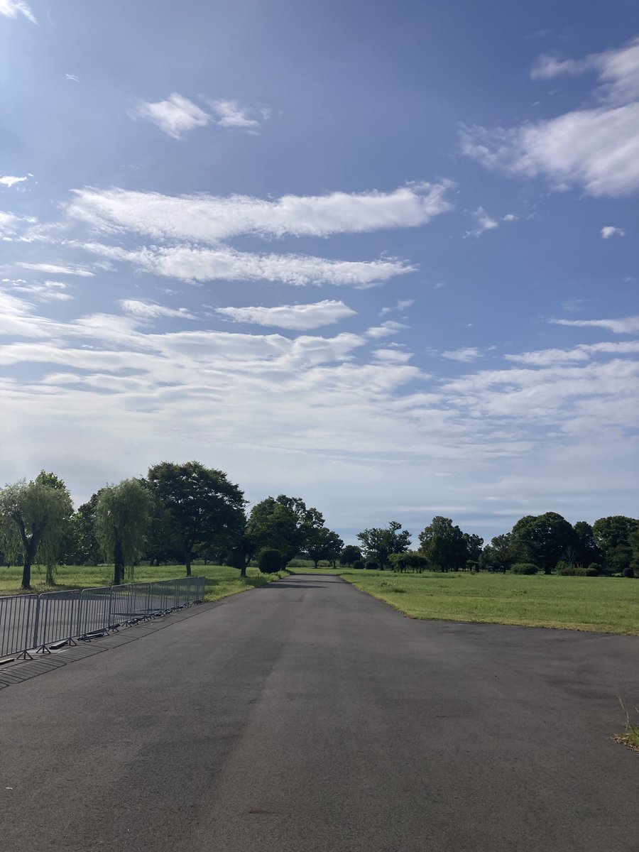 おはようございます！25℃☀️ 🚴‍♀️
今日はサイクルコース👉逆回りの日！
いつもと違う方向で、新しい発見を楽しもう✨
景色も気分もフレッシュに、安全走行で😊