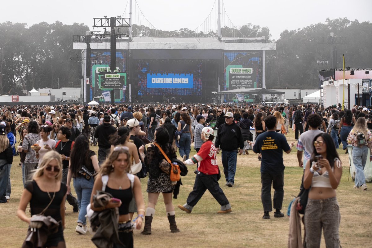 Outside Lands is underway!

What are you looking forward to this weekend of live music, good eats and cultural programming? 

📷: Anna Connors