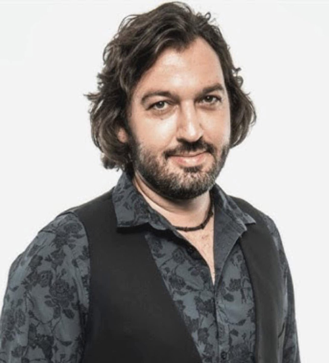 Some voices you hear; Aaron McCune’s you feel. A Gold City alum &amp; an anchor in Dailey &amp; Vincent, he has filled in for Richard Sterban, shared songs with Wynonna &amp; Willie, elevates our music, &amp; sings “The Way I Am” a full octave under Merle. Show him some love in the comments.