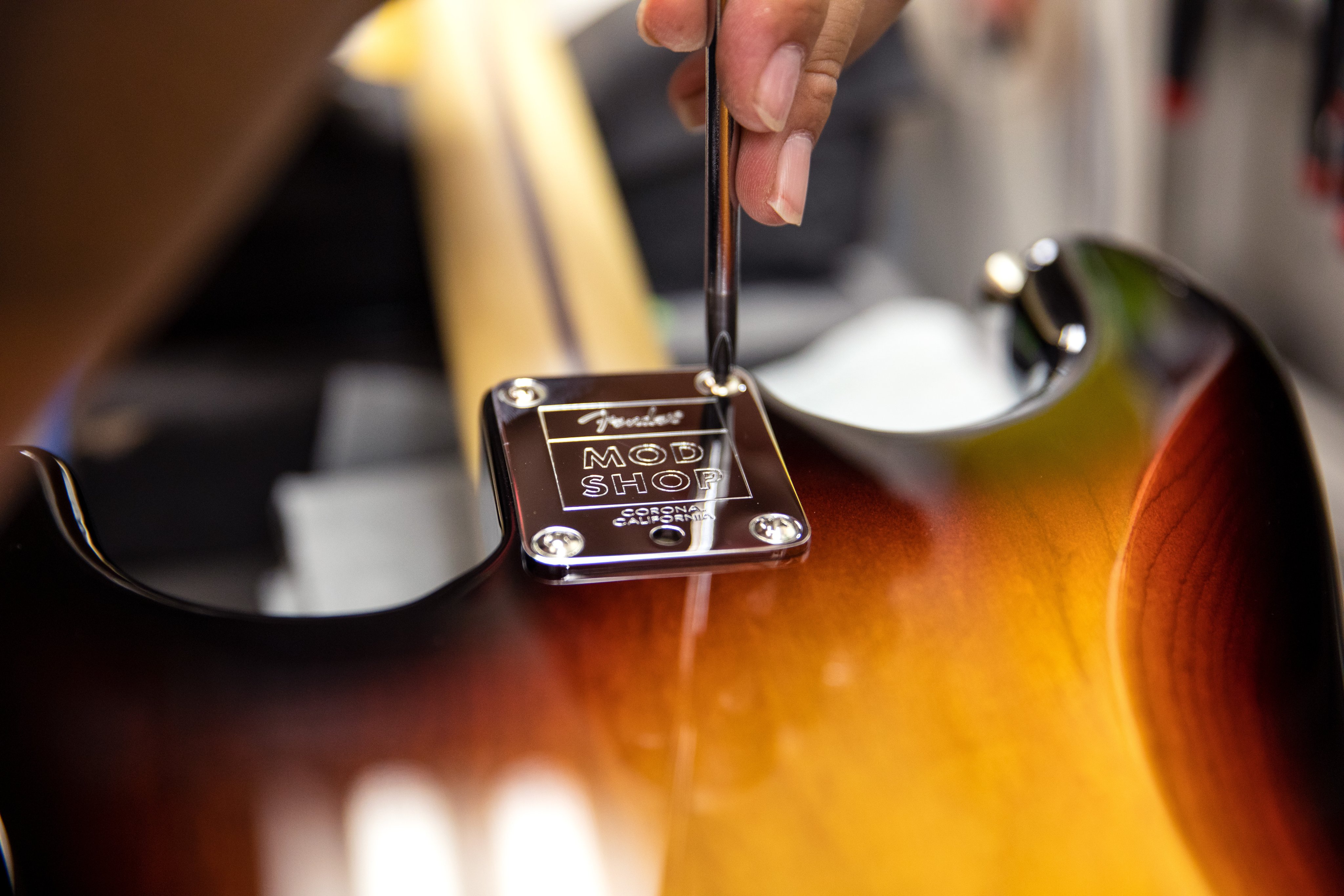 う*ん様 フェンダーMXネック　ラッカー塗装　コンポーネント　ターボBL　アルニ オダと学ぶ♪Fender豆知識 第3回 ボディ材/塗装/ネックプレート