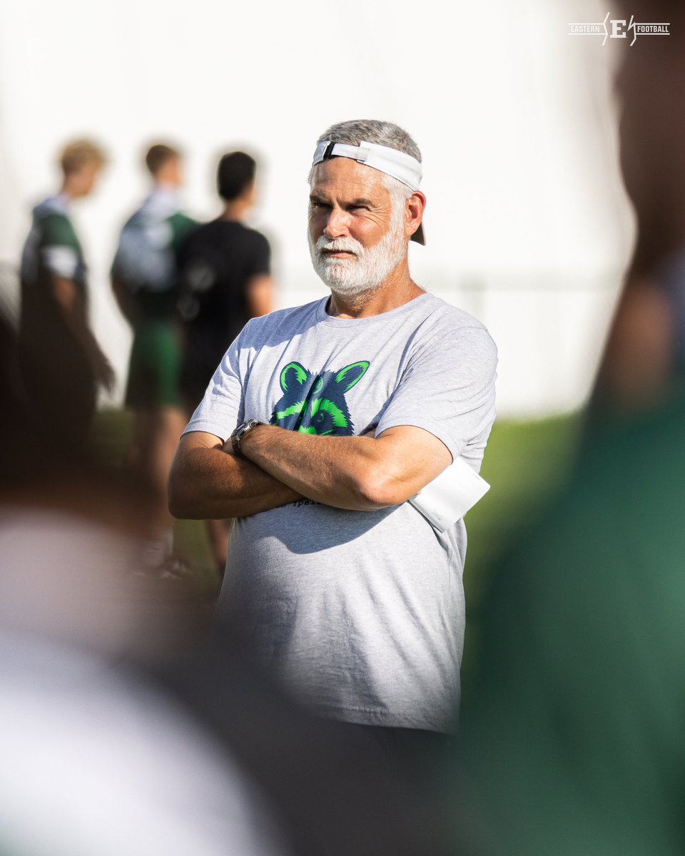 EMUFB's tweet image. Thanks for the shirts @SickosCommittee! #ReadTheShirt

#ETOUGH ⛓️ #TheClimb