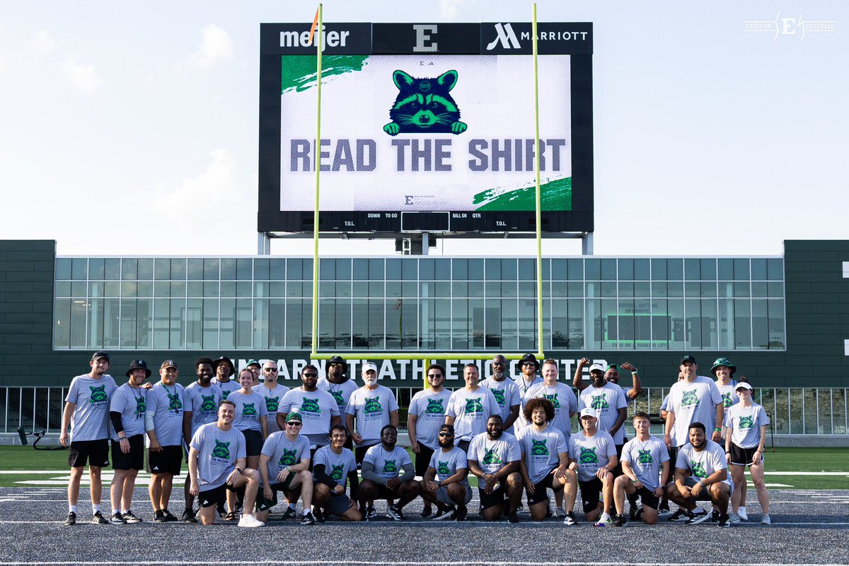 EMUFB's tweet image. Thanks for the shirts @SickosCommittee! #ReadTheShirt

#ETOUGH ⛓️ #TheClimb