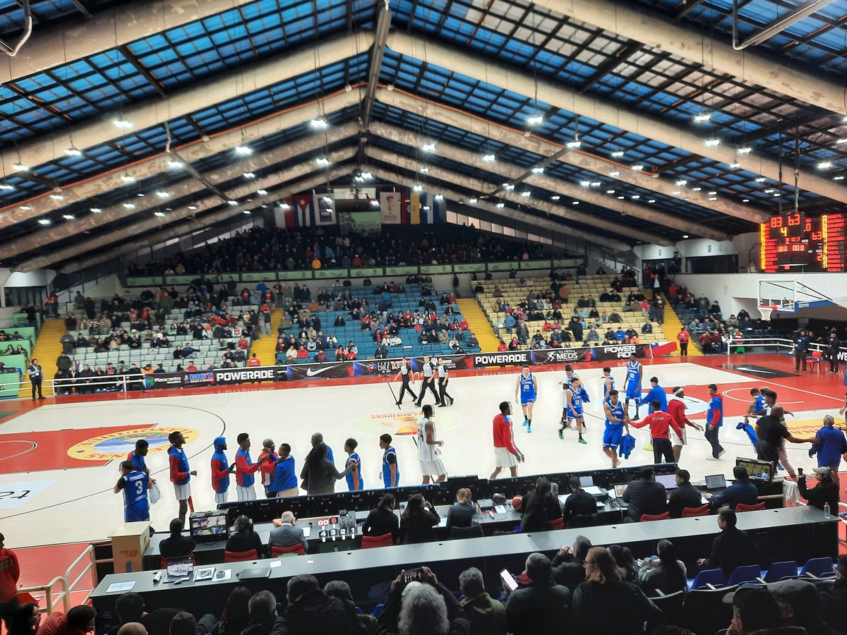 Encuentro finalizado en la catedral del básquetbol chileno. 🇨🇺 #Cuba 83-63 #ElSalvador 🇸🇻. #Valdiviacl