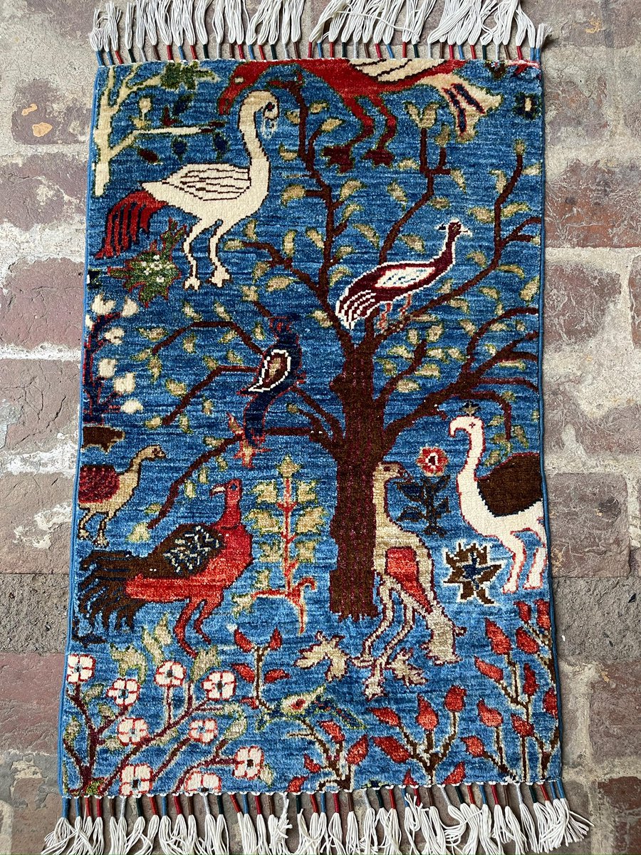 ServisCheetah's tweet image. 175$ shipped.

Sale will be ongoing till All the rugs are posted at discounted price. 
Hand knotted shikargah Rug.
Size: 3x2 feet.
Wool on cotton.