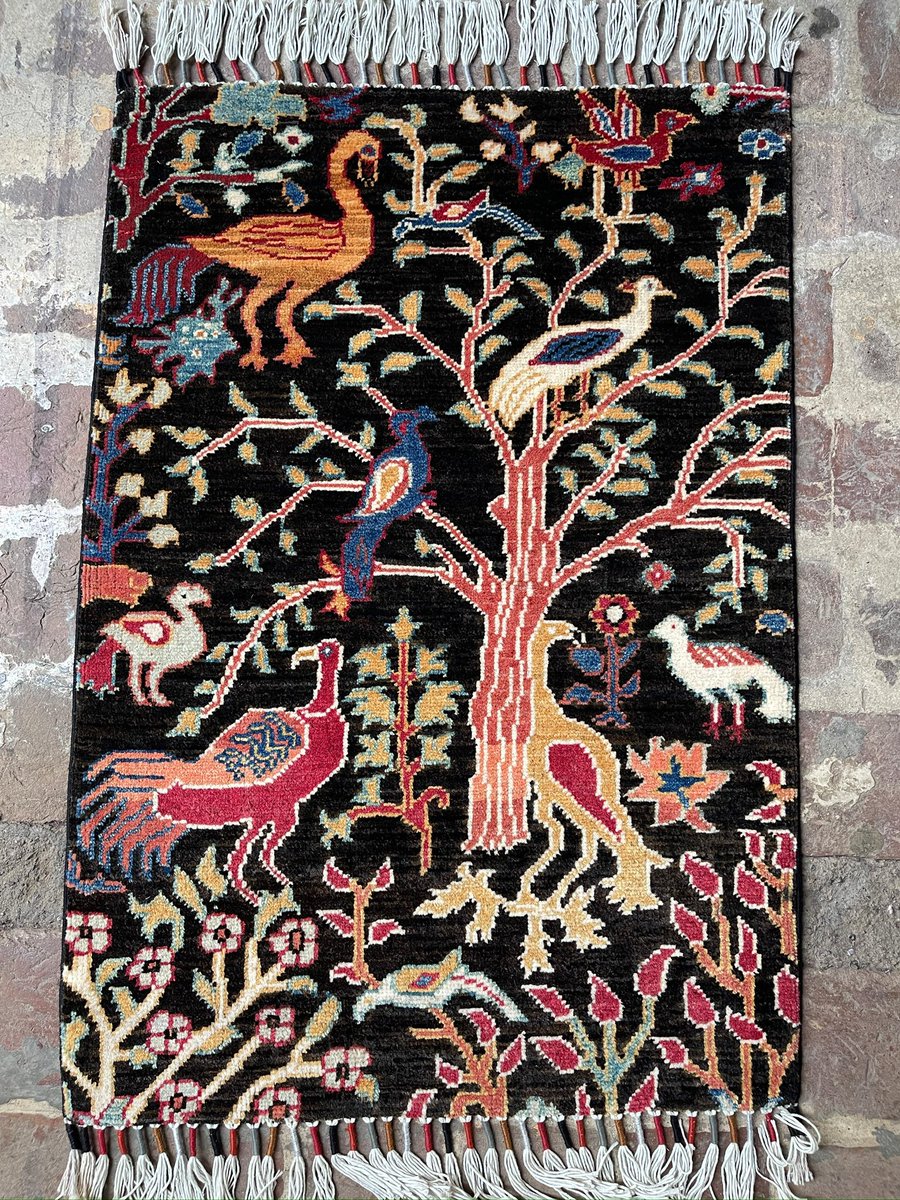 ServisCheetah's tweet image. 175$ shipped.

Sale will be ongoing till All the rugs are posted at discounted price. 
Hand knotted shikargah Rug.
Size: 3x2 feet.
Wool on cotton.