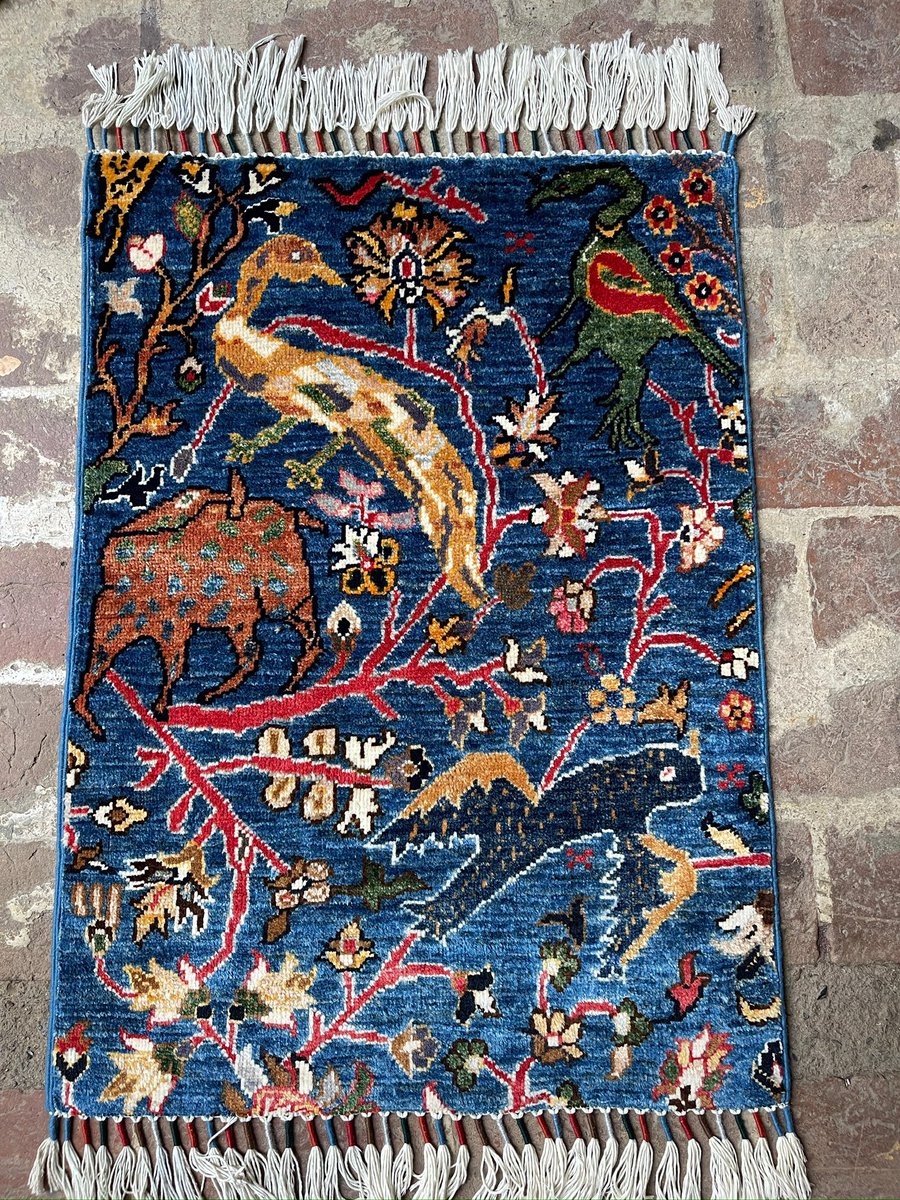 ServisCheetah's tweet image. 175$ shipped.

Sale will be ongoing till All the rugs are posted at discounted price. 
Hand knotted shikargah Rug.
Size: 3x2 feet.
Wool on cotton.