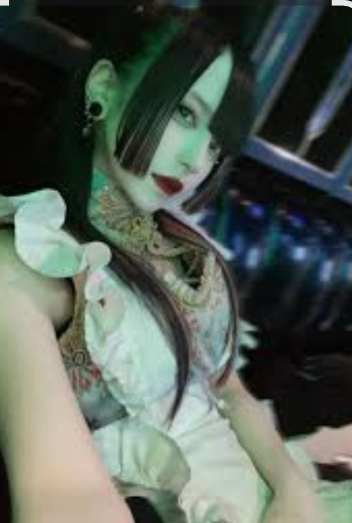 madbear369's tweet photo. 本日8/9(土)はDIE KUSSEちゃんのREAL誕生日ですね。HAPPY BIRTHDAY🎉今年、8月になってないのに、初めての自主制作らしい、自身の生誕祭を7月に開催したのが素晴らしかったでしょう✨新しい年、自分の身体を労って下さいな。応援してる人々の為にも。
#DIEKUSSE #誕生日 #2025年8月9日 https://t.co/DYDBN2TvRI