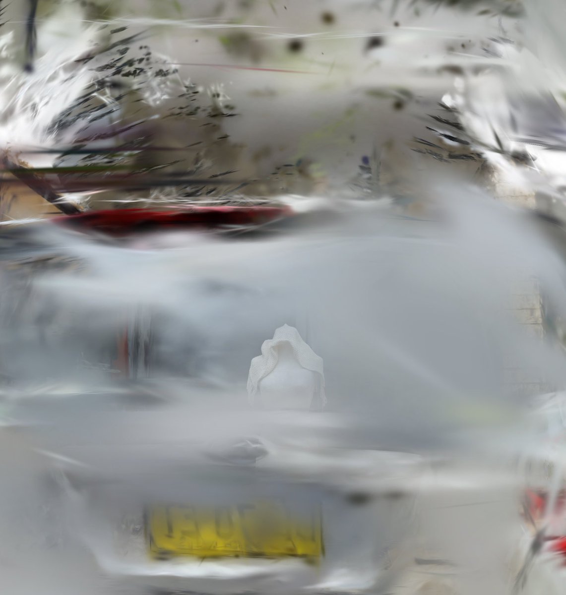 GM 
White Mist series. Made with 3DGS  scanning @KIRI. 
Captures from various angles highlight the scope of Gaussian Splatting. But also allow us to explore unusual, and impossible views of your artwork. 🌏👀
objkt.com/tokens/KT1TsBk…