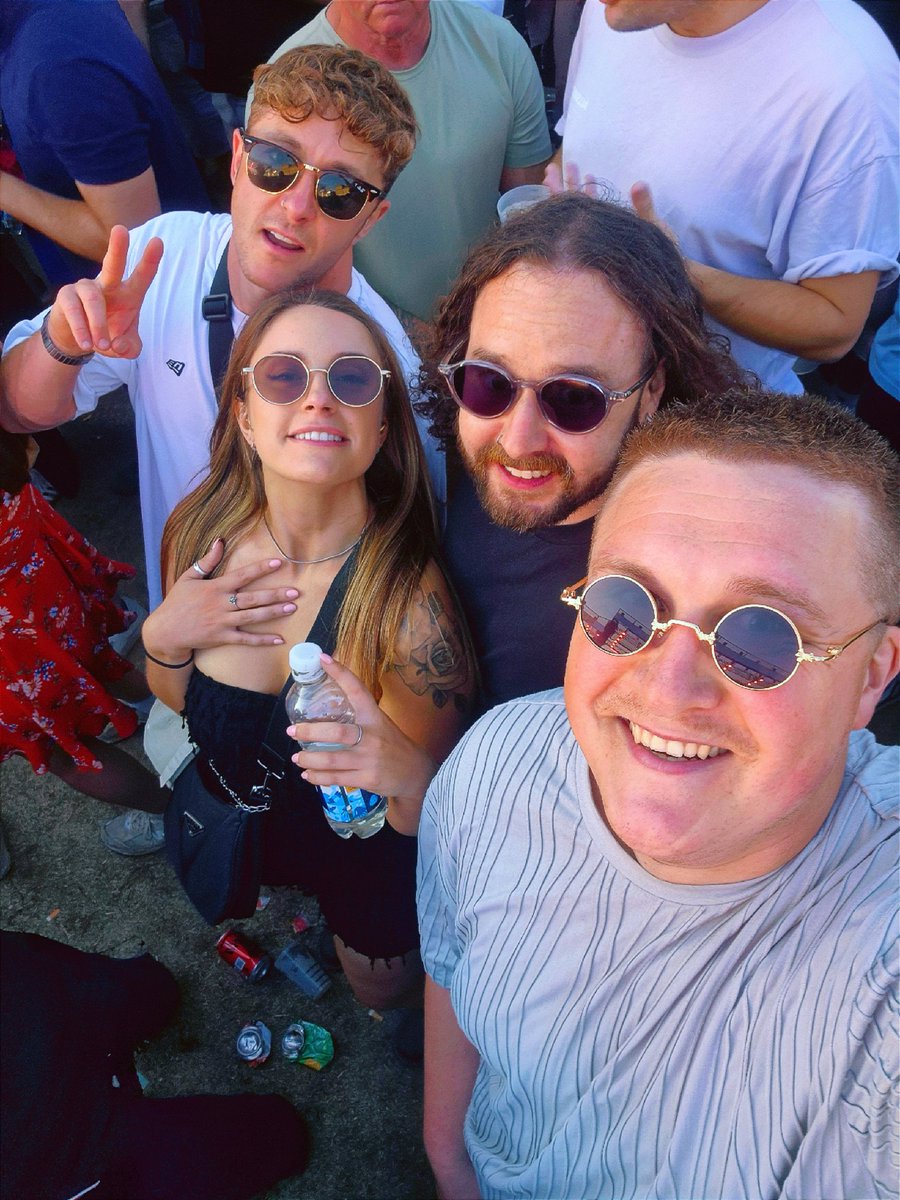 Lloyd Adams tweet media