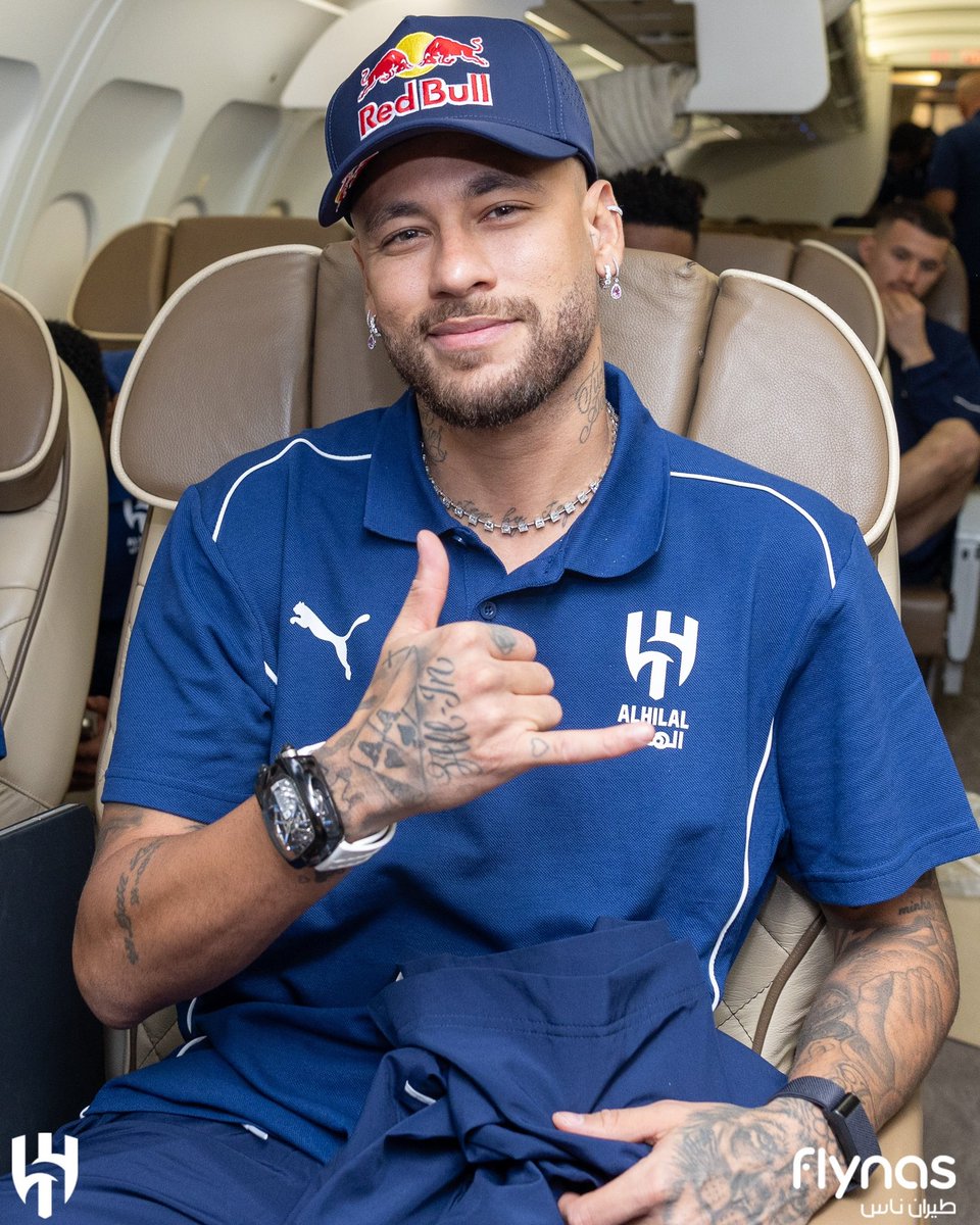 looveneymarjr10's tweet image. والله اشتقت
