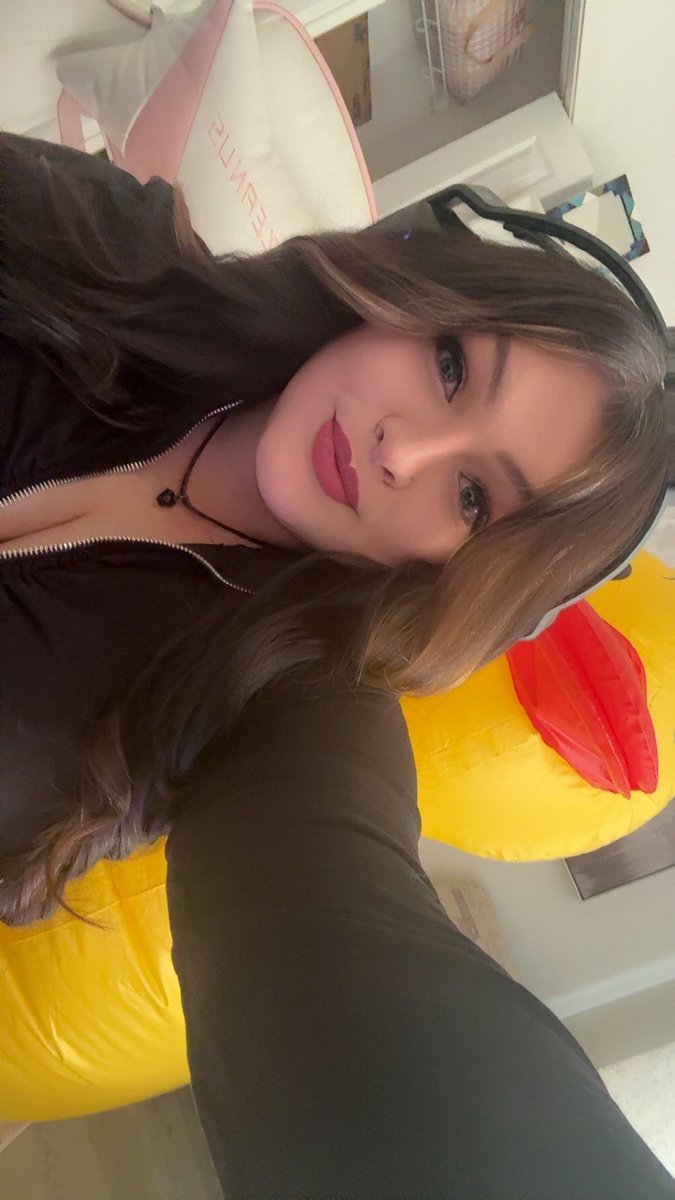 avian_xo's tweet photo. MORE GTA RP! 🥰 #free2rp 🫶🏻 https://t.co/9yUZVDMn4z https://t.co/X9eD1tXQIs
