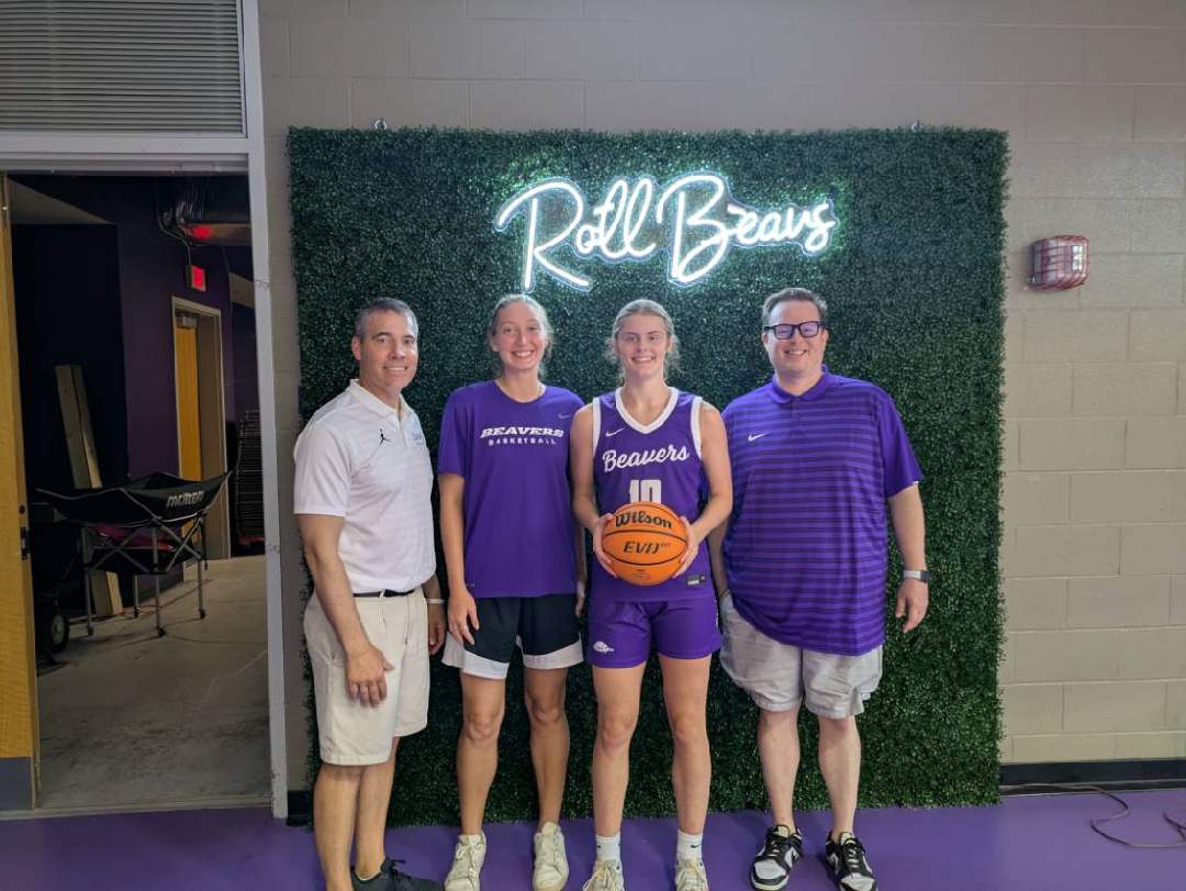 MandyCardinal10 tweet media