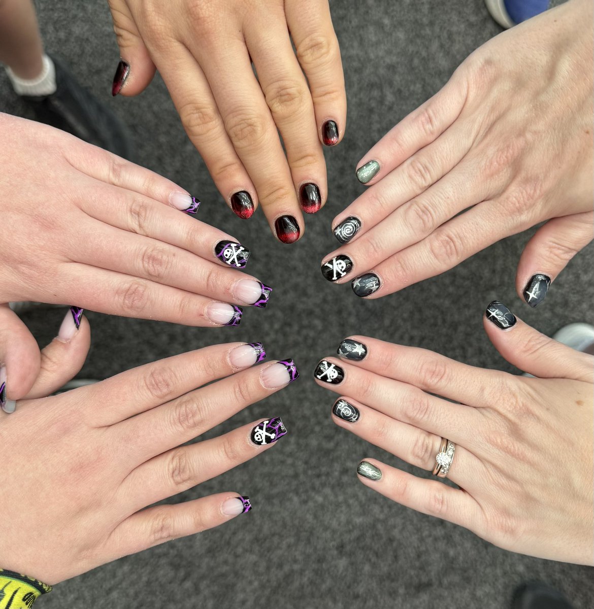 💅🏻 💅🏻 💅🏻 <a href="/endingwithali/">ali</a> <a href="/RachelTobac/">Rachel Tobac</a>