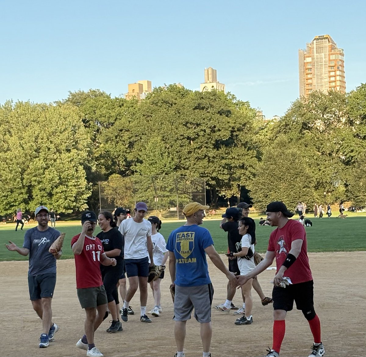 NYMSL (@nymsl) on Twitter photo 8/8 final: <a href="/PBISoftball/">POLITICO/Business Insider NYC Softball</a> 8, <a href="/AP/">The Associated Press</a> 7 - 2nd win for PBI #MediaSoftball 8/8 final: <a href="/PBISoftball/">POLITICO/Business Insider NYC Softball</a> 8, <a href="/AP/">The Associated Press</a> 7 - 2nd win for PBI #MediaSoftball