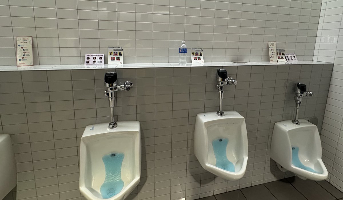 ydsTrey's tweet image. You can’t even piss here without someone whipping your vote