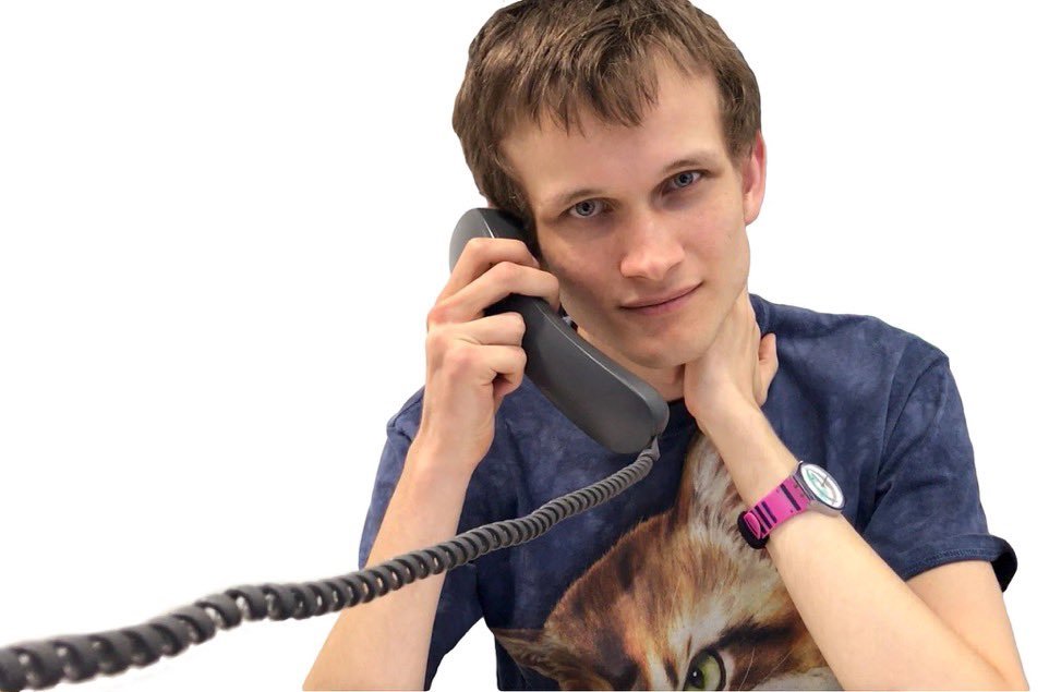 nullpackets's tweet photo. This guy slaps your $32M oracle ICO in the ass. What do you do? https://t.co/yhlkFjGj1s