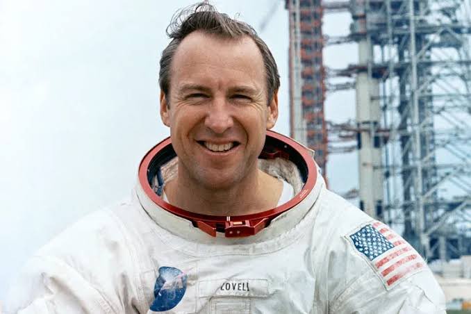 JOSEPEREZJR01's tweet image. R.I.P. “Jim” Lovell #JamesLovell  #ApolloProgram #ProjectApollo #NASA #Apollo13 🌖 🚀