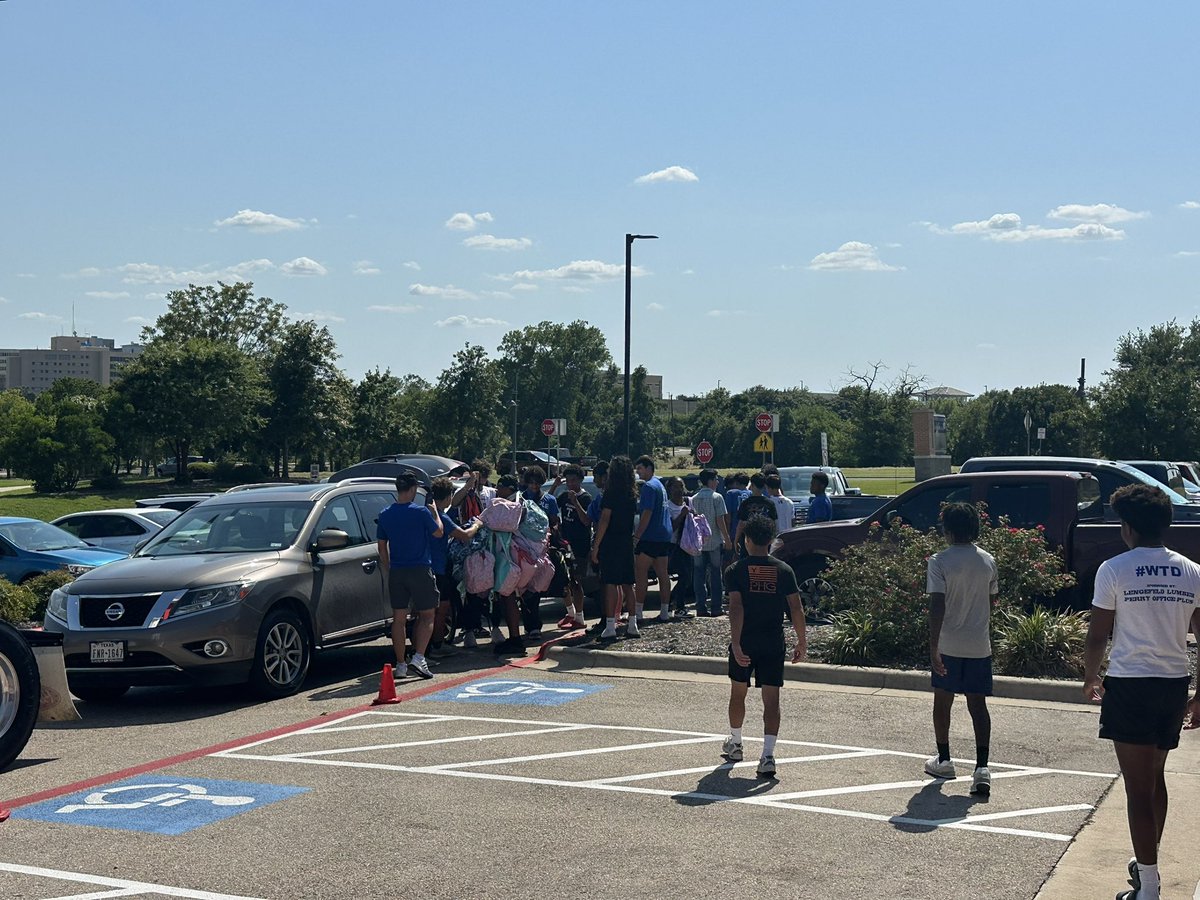 Wildcats In Action!! Thank you to all the athletes that showed up today for Back Pack Buddy drop off! #WTD