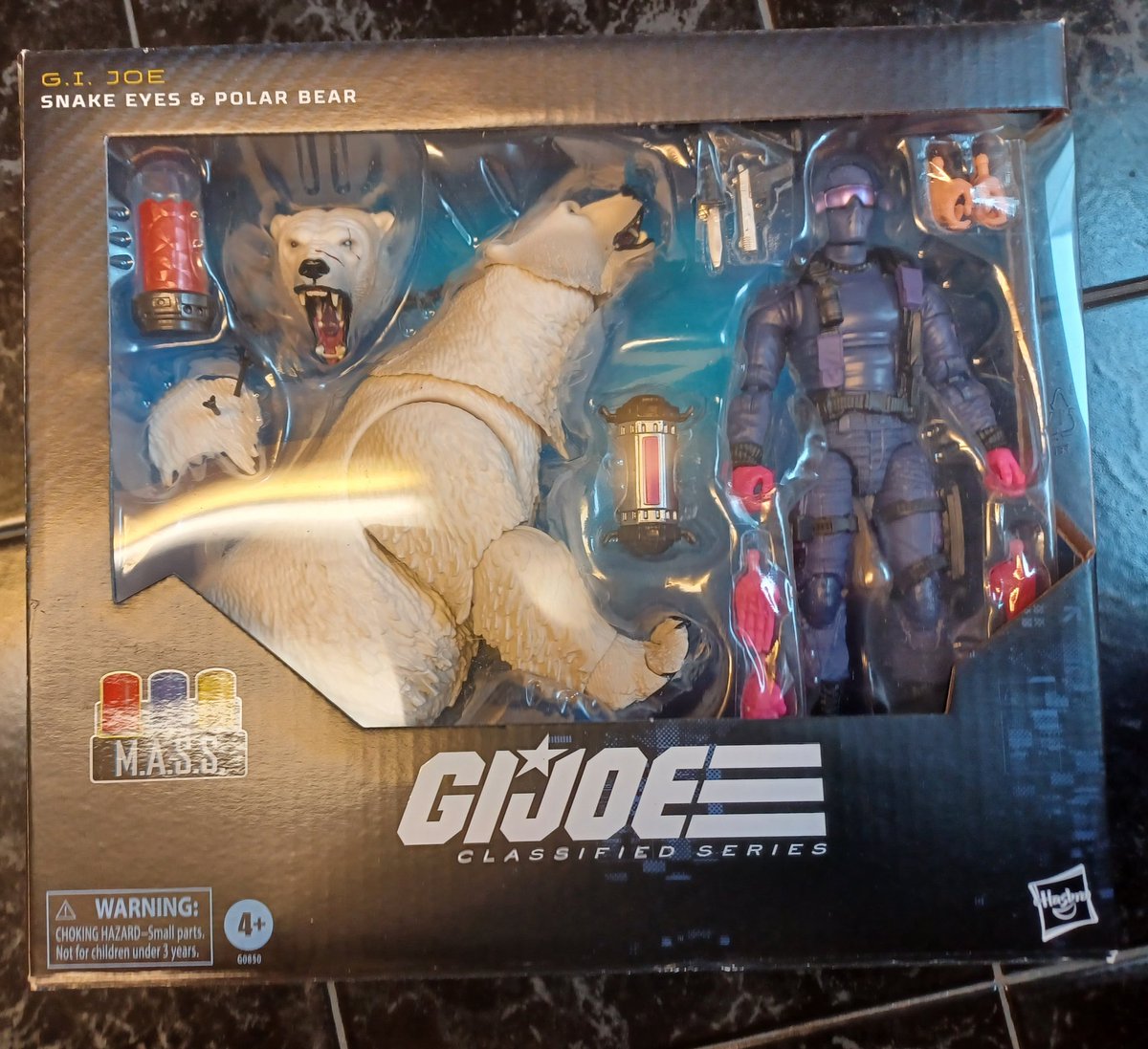Well this weighed a ton. I'm more excited to open this than my rattler it's still sitting in the box with no plans to open it anytime soon. #gijoe #gijoeclassified #yojoe