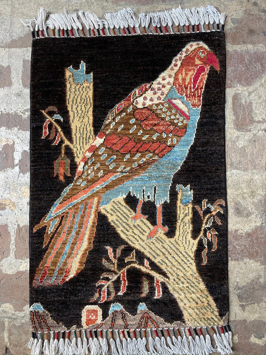 ServisCheetah's tweet image. On sale for 250$ shipped.

I know this will sell within an hour. 
Hand knotted Afghan Pictorial Rug.
Wool on cotton.
Size: 3x2 feet.