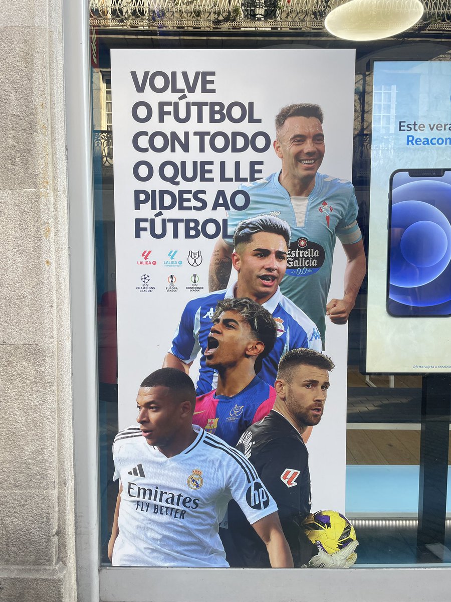 Hostiá! Pero hai un fulano aí dun equipo que xoga en Segunda no anuncio de Movistar 🤷🏽‍♂️
A ver se ao final o importante non vai ser a categoría onde xogues senón a categoría que teñas 🤔