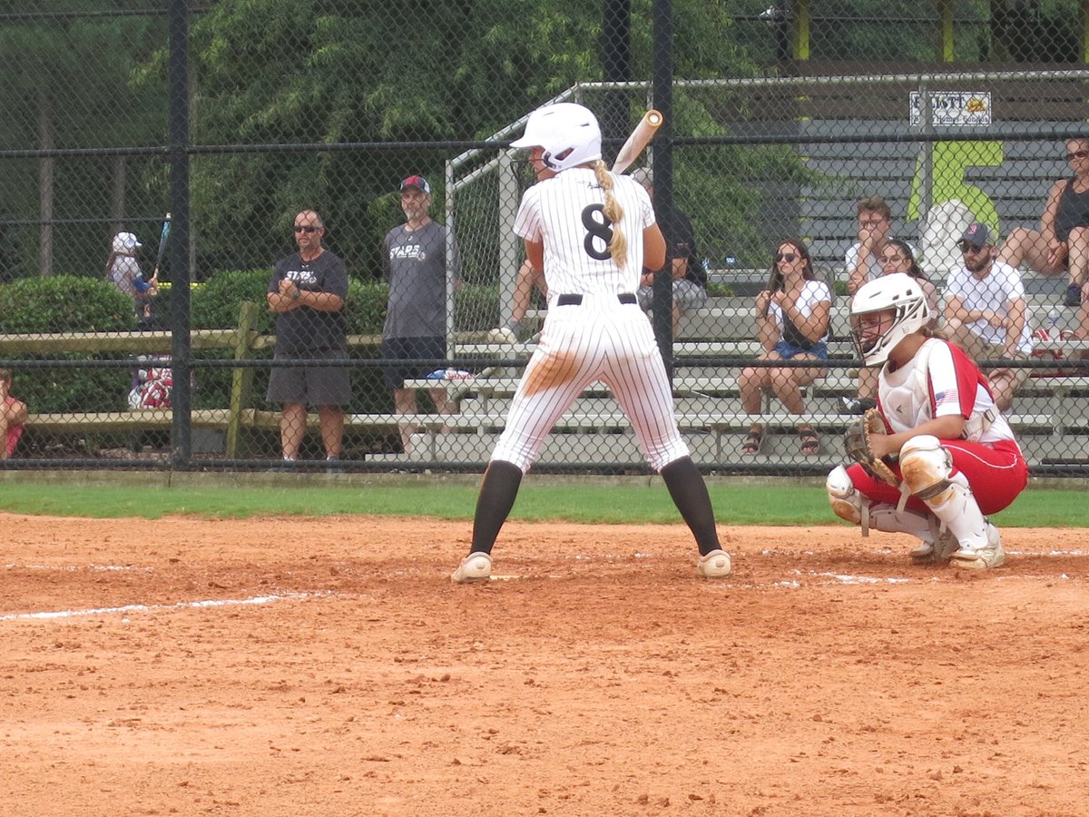 Had the best summer ball season with my girls! Got to see so much growth within myself and my teammates! 

End of Season Stats:
.453 batting avg
.518 OBP
23 singles
9 doubles
2 triples
25 rbis
9 2-out-rbis

Can’t wait to continue working and get better for the fall season!