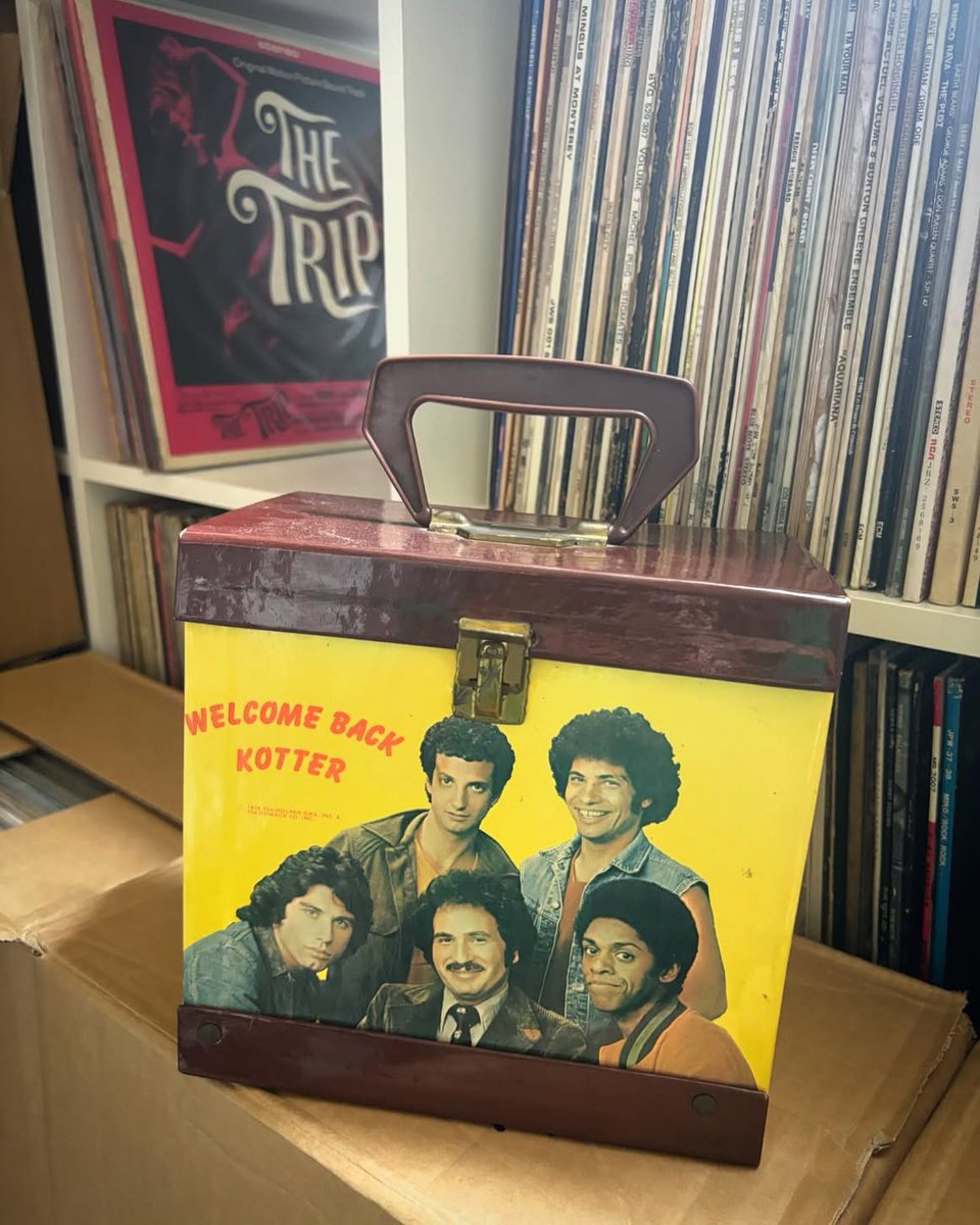 TurntableTokyo's tweet image. #7inchsingle #vinylrecords #welcomebackkotter #johntravolta #vintage #7inchvinyl #usedrecords #turntabletokyo #recordadventure #digging #dustyfingers #recordhunting #recordstore #recordshop #tokyo