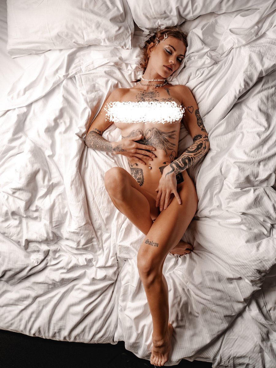 You know where you can find the originals, right?

<a href="/playful_hazel/">Hazel May ✨</a>