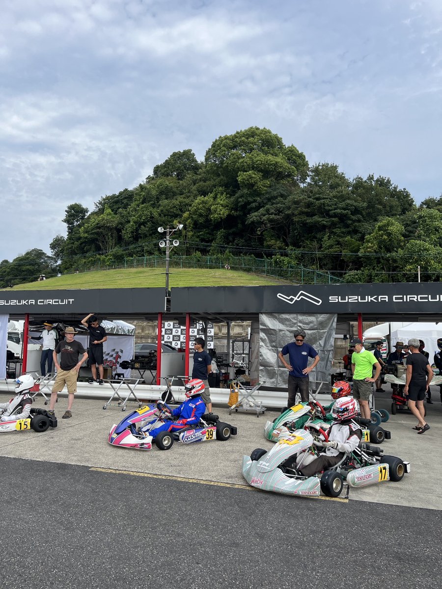 鈴鹿1日目はカオスを体験できたので
2日目程々にがんばります💪