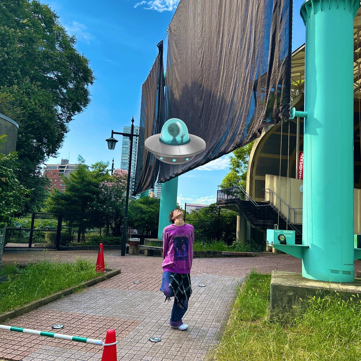 おはよぃ☀️ｱｻｰ
急いでる時ってなんで普段の３倍くらいのスピードで準備できるんだろってね🥱

今日も1日楽しめますように♪