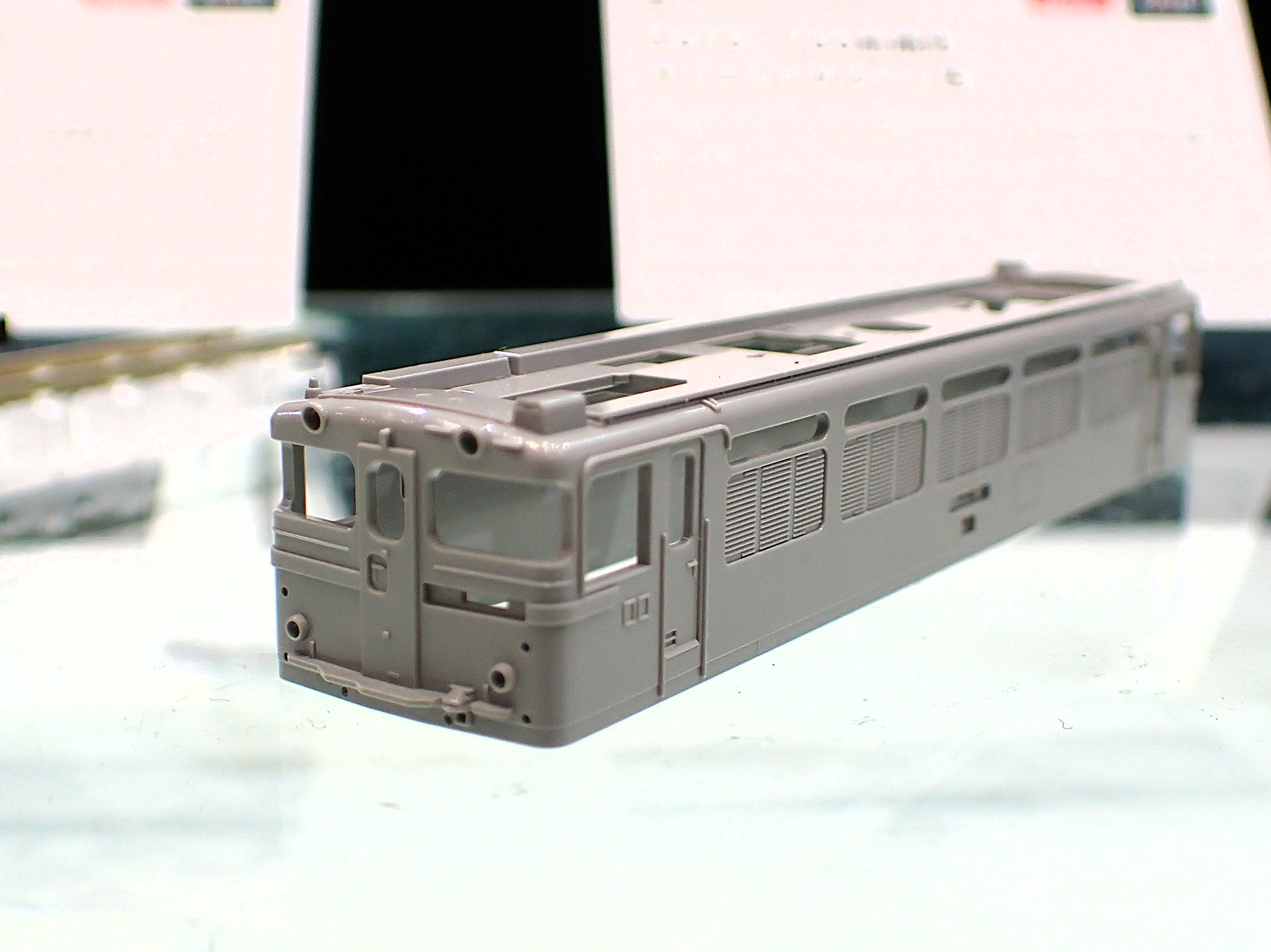 鉄道模型　秋バージョン 国鉄 キハ26形ディーゼルカー(急行色・一段窓)セット｜製品情報