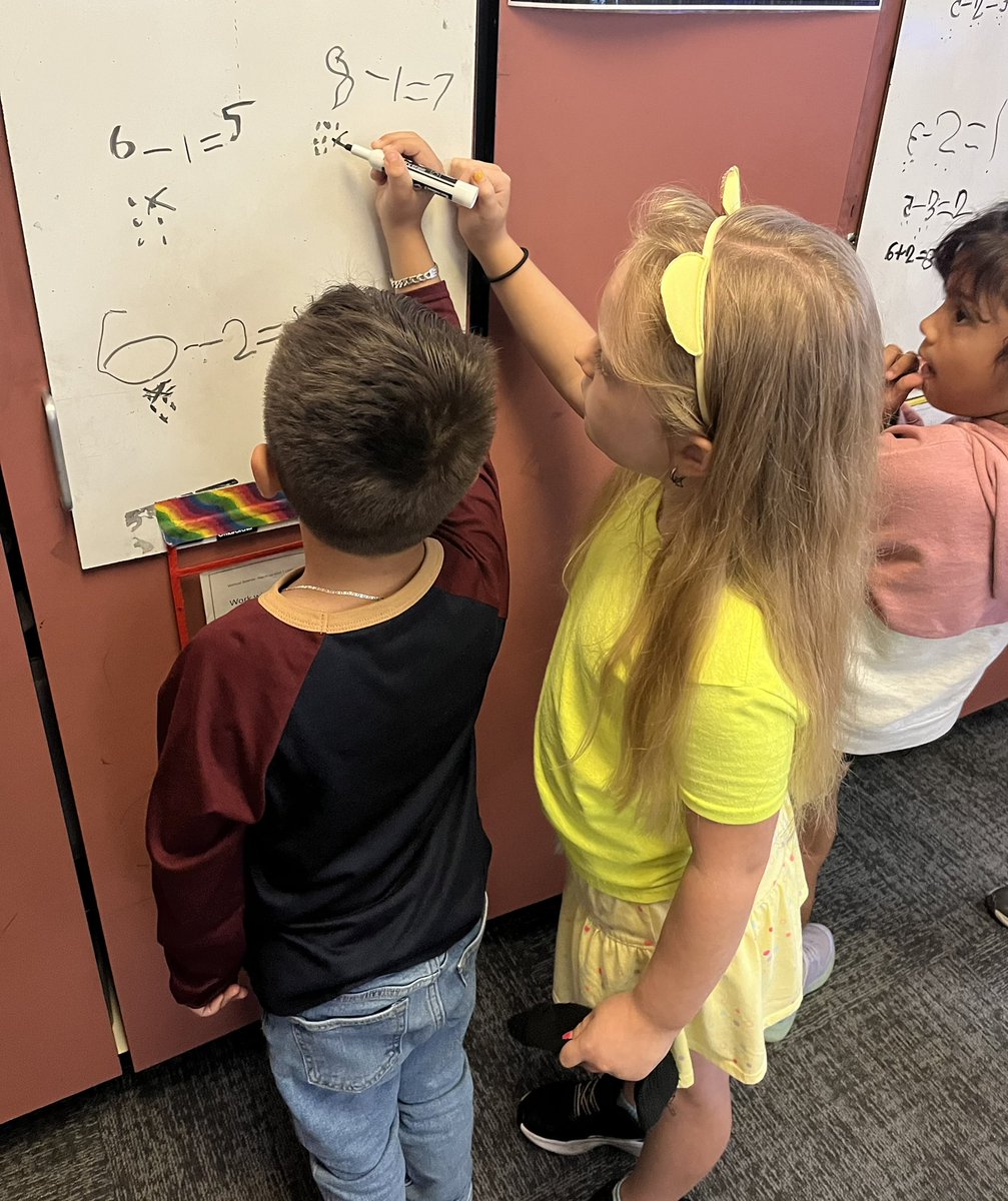 mlchenot's tweet image. Great 2nd week! Kids reading their own writing to peers, more vertical boards, finding the right tool for the right job and RoBEARtics interviews!!!