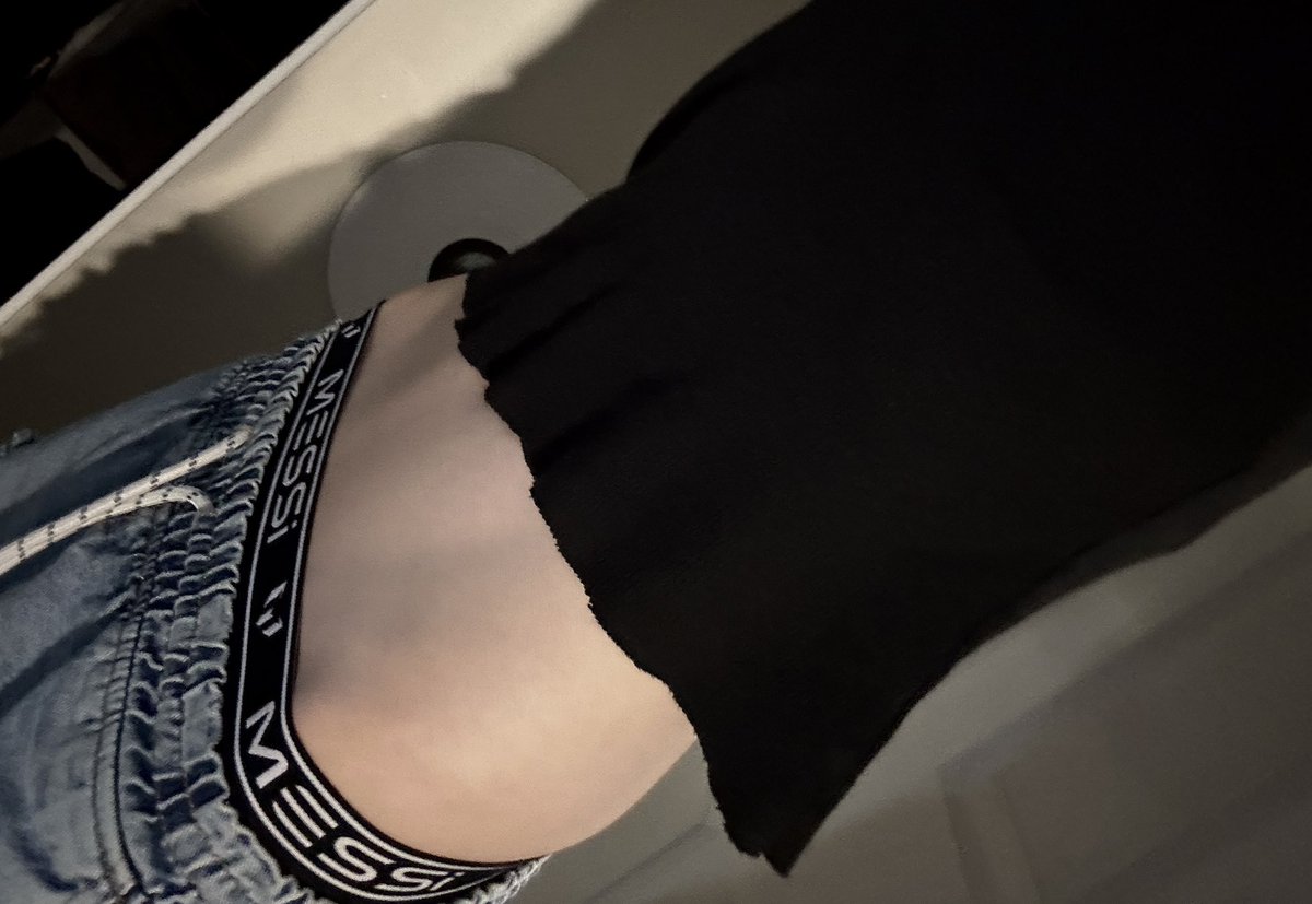 body :3
#nsfwtwt #gay #twink #bi #bodycheck #cnc #sizekink