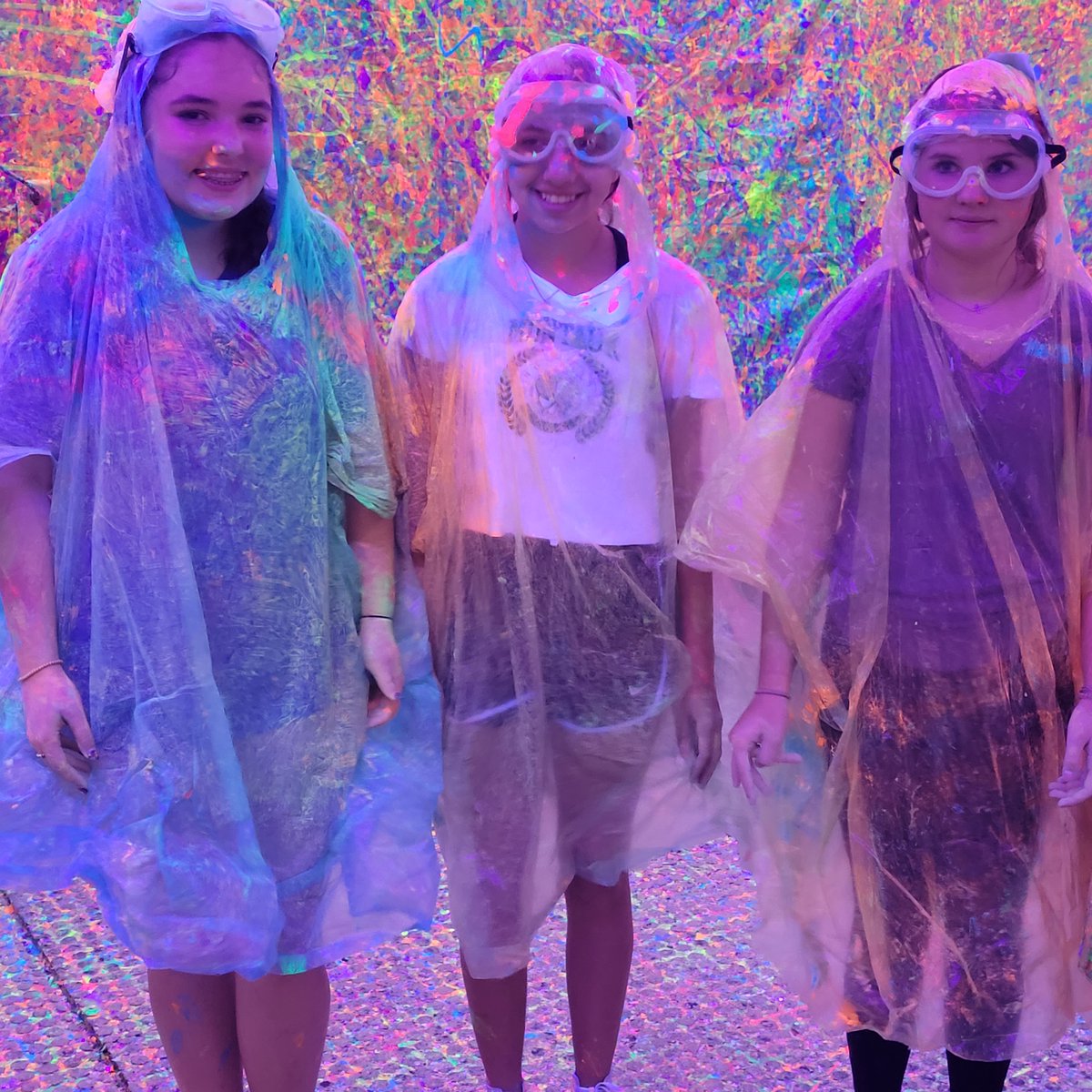 SmashNBash1's tweet image. Make messes you won’t have to clean up. 🎨😁 #SplatterMagic