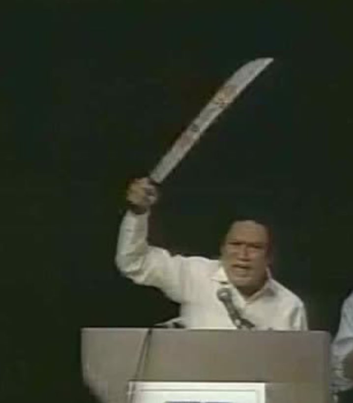 Todos conocemos esta historia, se veía tranquilo, confiado, amenazante, se creía el dueño de ese país.