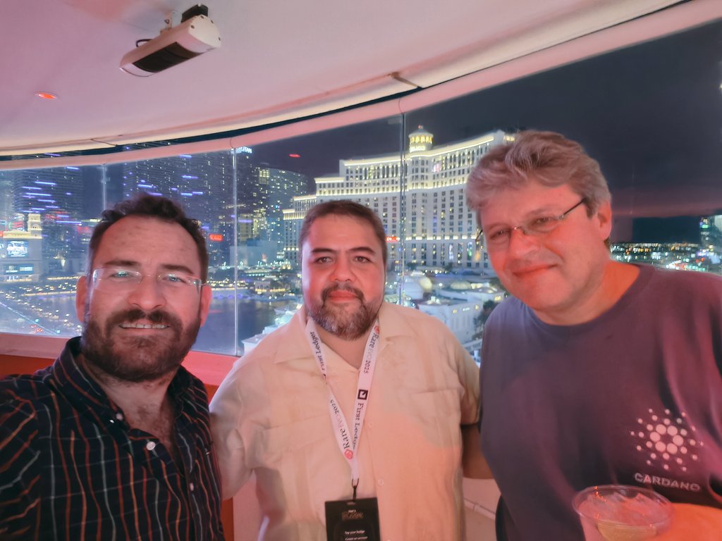 Carlos Lopez de Lara tweet media