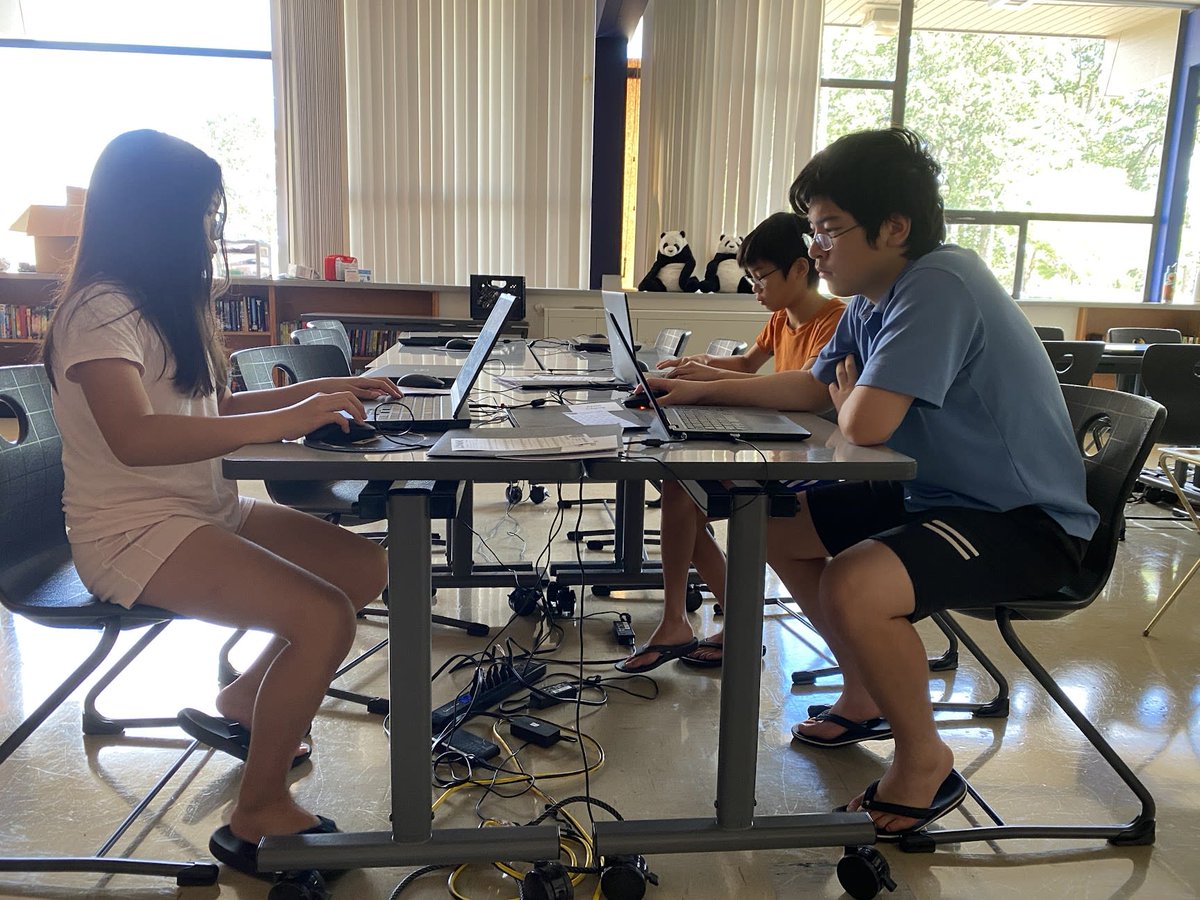 CodeNinjasOR's tweet image. Siblings that code together, grow together!