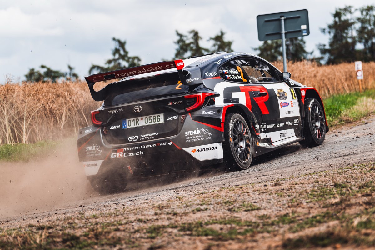 Do Zlína v roli vedoucí posádky obou českých seriálů filipmares.cz/do-zlina-v-rol…