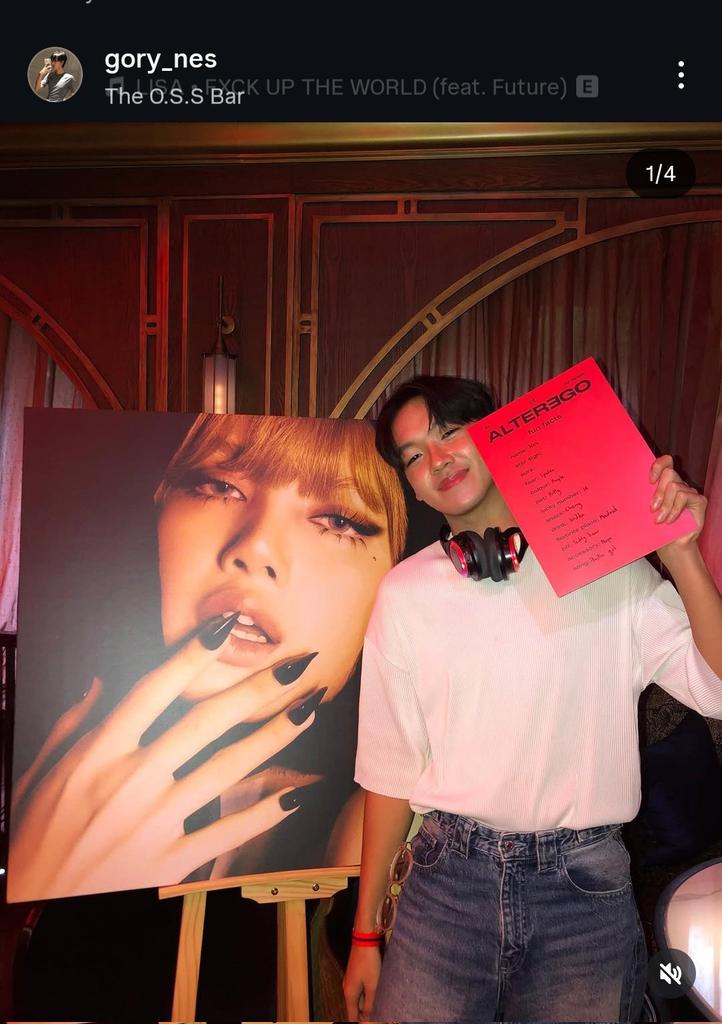 #Firehim
Its always a blink twink compulsively running their mouths about Jimin. You would think they would at least act normal in a professional context but their obsession with Jimin transcends even common sense and decency. <a href="/VogueThailand/">Vogue Thailand</a> you call this  professional?